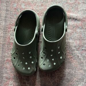 CROCS Classic Clog in Olive Green